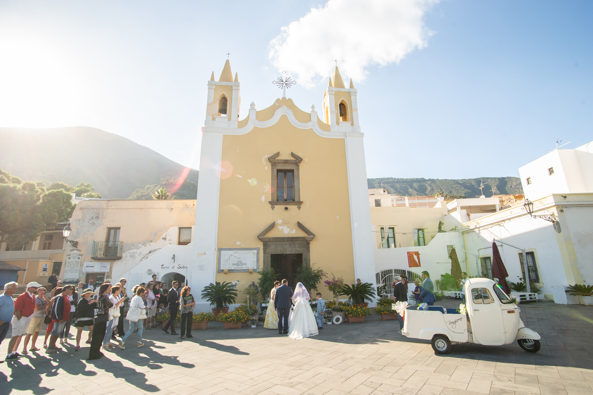 entrata chiesa santa marina salina